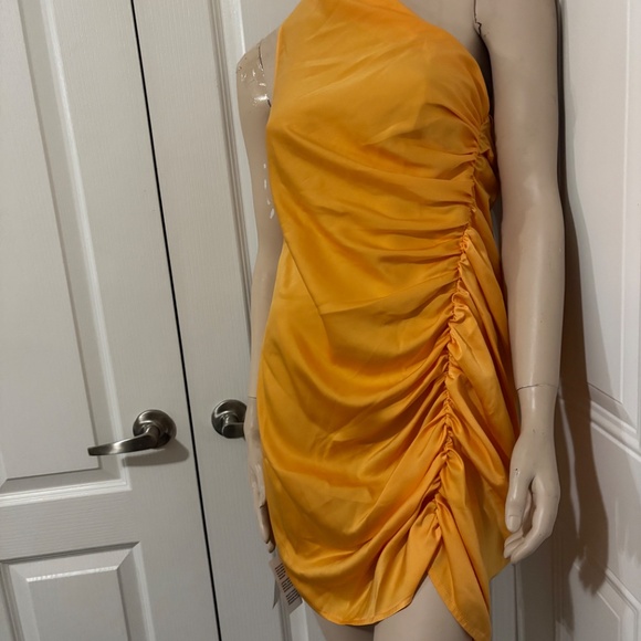 Dress - Picture 4 of 5